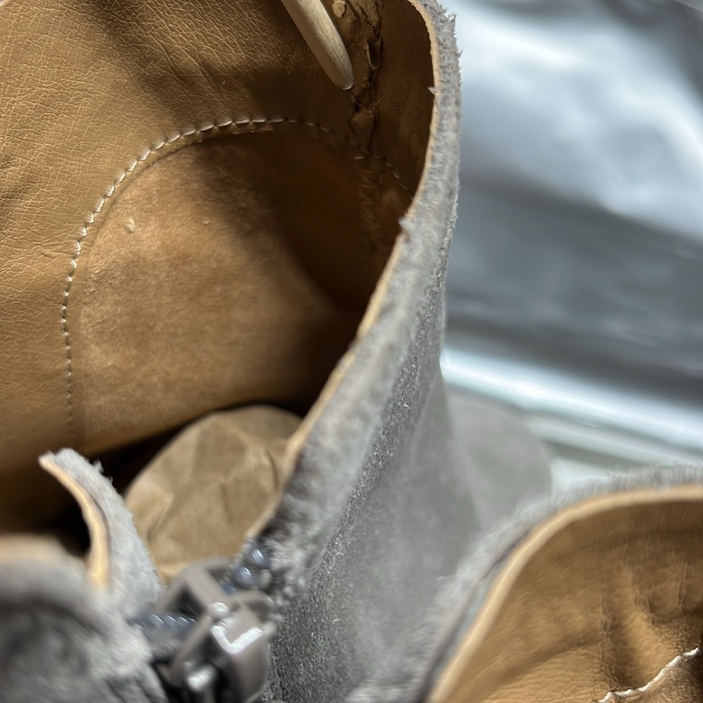 Lucky Brand Noryn Boot Womens US 9 Eu 40 Gray Suede Side Zip - Picture 15 of 15